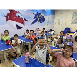 天童美语：孩子脾气特别犟不听话，父母应该