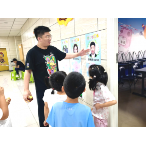 天童美语：好的教育，多站在孩子的角度看世