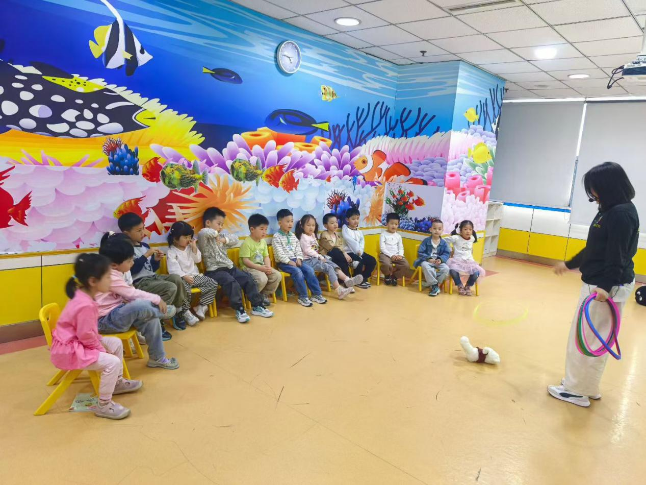 呼和浩特天童教育：孩子几岁开始学英语合适？6岁真的晚了吗？(图1)