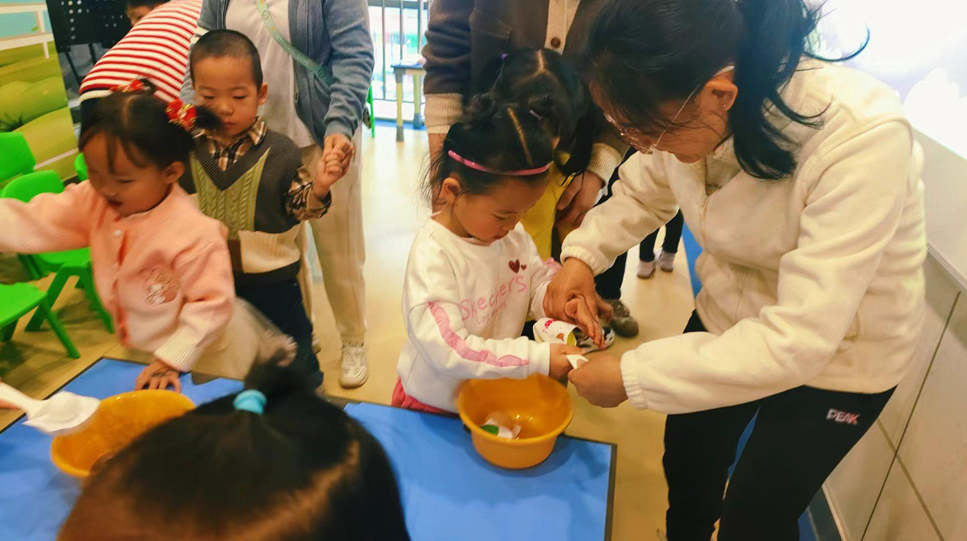 兰州天童教育：孩子英语表达频出小错，接纳不完美才敢大胆开口(图2)