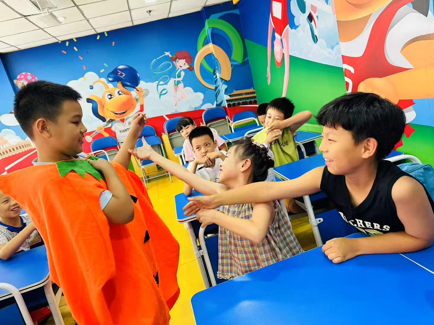 济南天童教育：孩子一个人学英语，不如找个“同伴”一起学(图2)