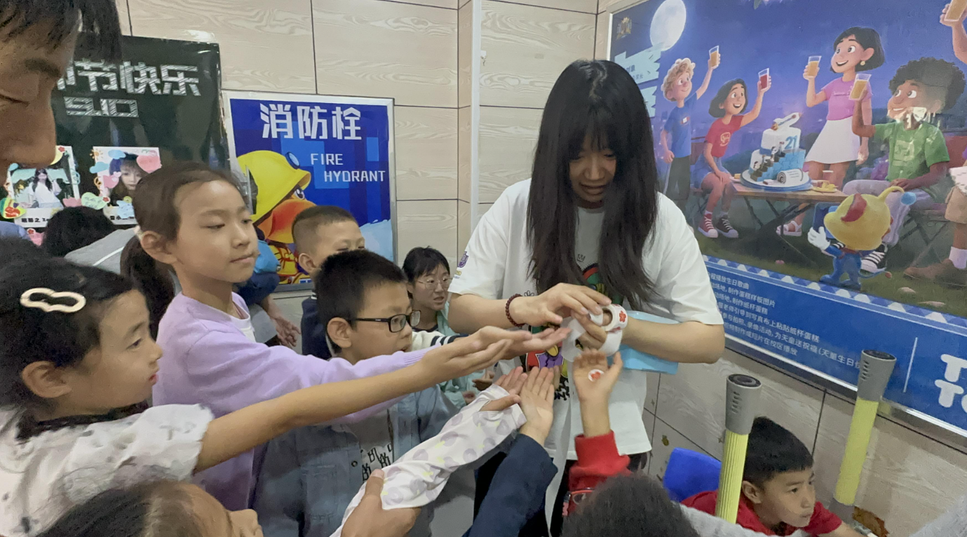 石家庄天童教育帮助孩子“看见”自己的英语进步(图2)