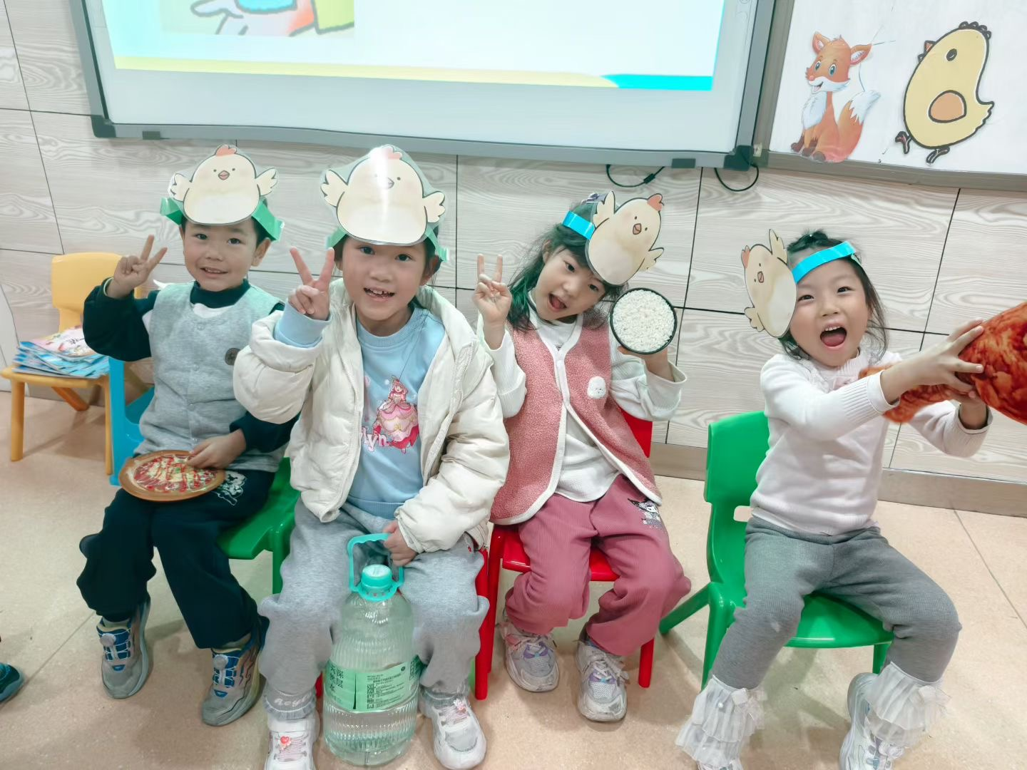 孩子在家说得挺好，一到人前就“哑火”？武汉天童教育(图1)